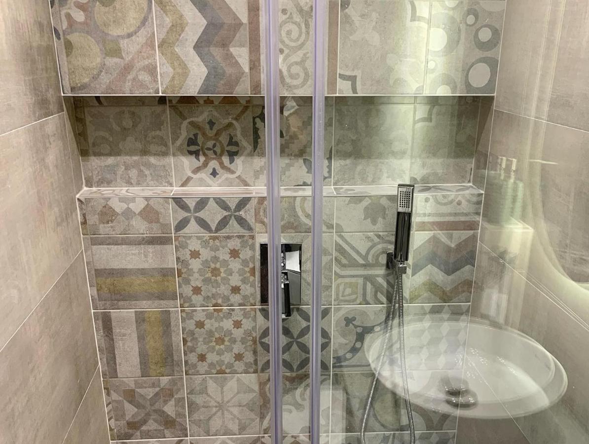 Center Of Tirana “Savannah” Studio Apartment. Экстерьер фото