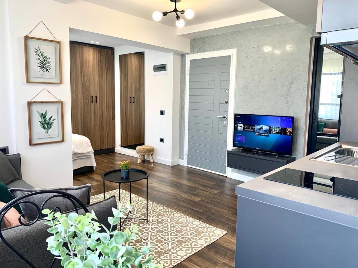 Center Of Tirana “Savannah” Studio Apartment. Экстерьер фото
